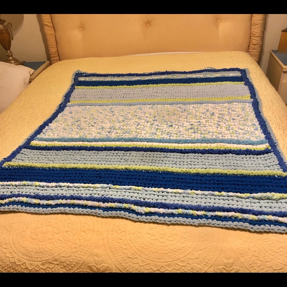 Afghan/blanket/throw youth size
